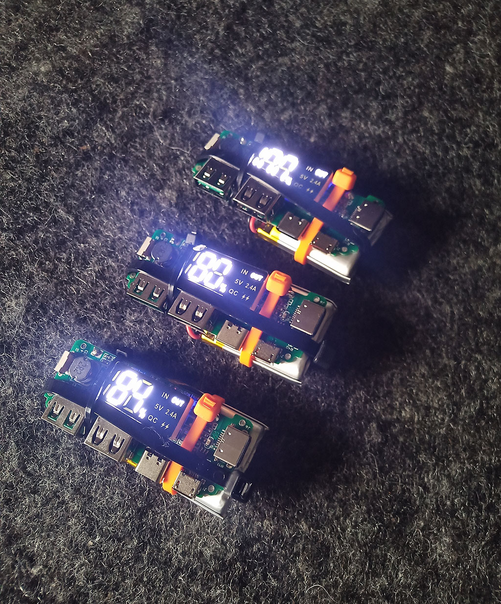 Notfall Powerbank – Detailansicht der offenen Bauform