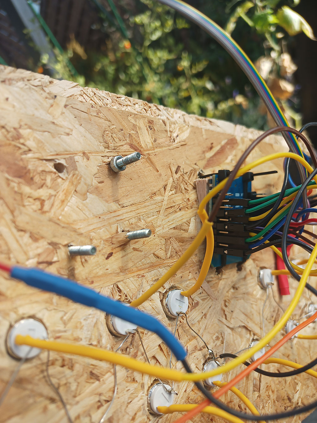 Flippi – Verdrahtung und Elektronik innen